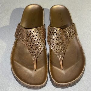 Italian Shoemakers Genuine Gold Sandals